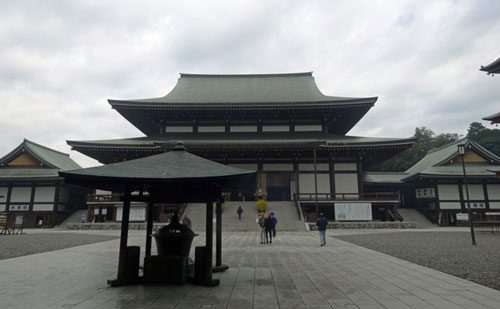 成田山新勝寺大本堂